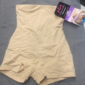 NWT tummy and waist control boyshort suit